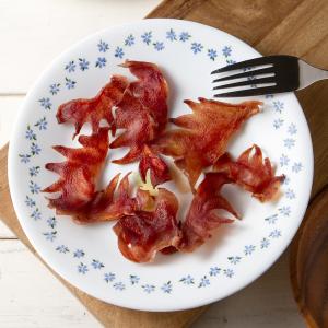 《終売》国産　鶏冠ジャーキー　１５ｇ　お試しサイズ　とさか　無添加　無着色　犬用おやつ　ＰａｃｋｕｎｘＣＯＣＯＡ