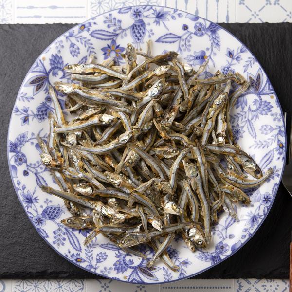 国産　極上乾燥いわし　３００ｇ（１００ｇ×３袋入り）　脱気パック　小さめサイズ　無添加　無着色　犬猫...