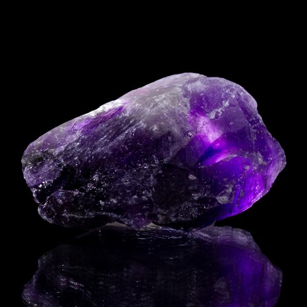 ダークアメジスト　紫水晶　Ｍサイズ　１個　形状お任せ　鉱物　鉱石　原石　レイアウト素材