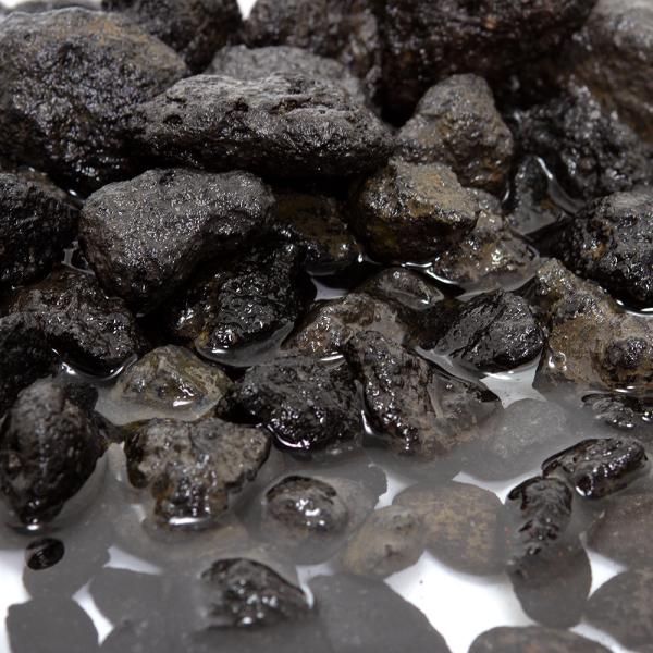 形状お任せ　浅間溶岩石　小粒サイズミックス（約１〜７ｃｍ）　３Ｌ（１Ｌ×３袋）　無選別タイプ　アクア...