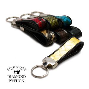 ストラップ キーホルダー キーリング バッグチャーム 本革 オールドポイント  キーホルダー ヘビ革 サイドブラック 送料無料｜chaos-accessory