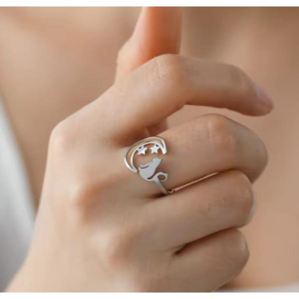 猫と三日月のデザインがかわいいリング 指輪 レディース かわいい ねこ ネコ 雑貨