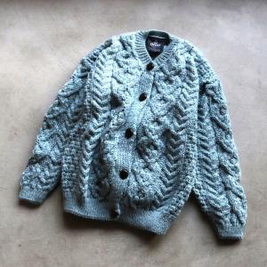 アラン ウーレンミルズ キッズ aran WOOLLEN MILLS キッズ ケーブル 編み ニットカーディガン KIDS CABLE KNIT CARDIGAN ミストブルー BLUE 2023秋冬新｜charger