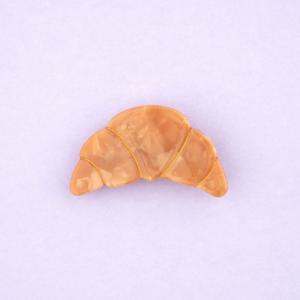 ククシュゼット 正規商品 アクセ ピン クリップ パン かわいい フランス Coucou Suzette クロワッサン ヘア クリップ Croissant HairClip ベージュ