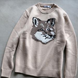 メゾンキツネ ニット MAISON KITSUNE ビッグ フォックスヘッド プルオーバー ニット BIG FOX HEAD PULLOVER ベージュ BEIGE 2022秋冬新作｜charger