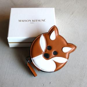 メゾンキツネ コインケース レザー MAISON KITSUNE フォックス ヘッド コインケース FOX HEAD COIN PURSE WITH HOOK ブラウン BROWN 2023春夏新作｜charger