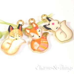 キツネ チャーム 神格の狐 きつね  (2個入り) アクセサリー パーツ  ハンドメイド エポ チャーム