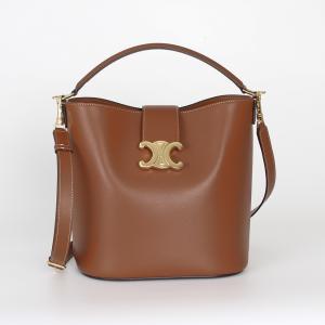 CELINE（セリーヌ） キーケース TRIOMPHE トリオンフ 10L813DPV.38NO