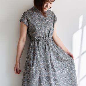 リバティ 夏ワンピ　ClioスリムスリーブOP　＜ダフォディルローズ＞　ゆるワンピ　きちんと見え　楽　ゆったり　着やせ　リバティプリント　