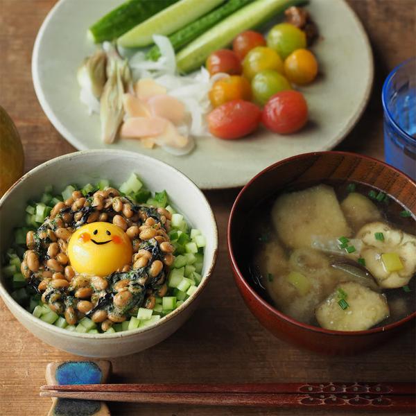 直営店 まるい縁取りの陶器 ライスボウル 飯碗 日本製 美濃焼 陶器 ご飯茶碗 パンとごはんと......