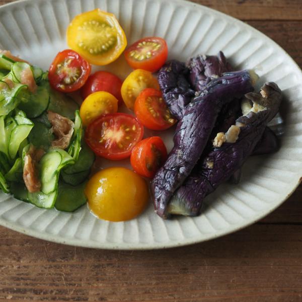 直営店 ひらひらの器 オーバルプレートＭ 日本製 美濃焼 陶器 パンとごはんと... 菱沼未央さん ...