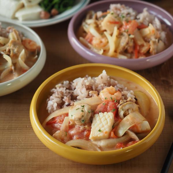 直営店 新色！きみどり発売！たべやすい器 プレートＭ 直径16.8cm 日本製 パンとごはんと......