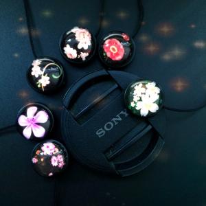 花柄 カメラレンズキャップ紛失防止 カメラキャップストラップ/キャップホルダー/一眼レフ