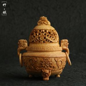 の方顔純が手作りで天然老竹根香薫炉を彫刻精工竹彫刻香炉