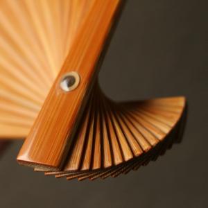 浙工の名家王偉純が手作り双合青老玉竹古方頭文玩折扇骨竹扇子