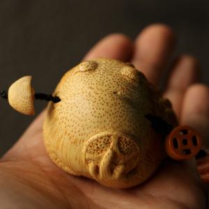 の名家劉暁天純が三足の金蟾の手で彫刻した「地包...の詳細画像2