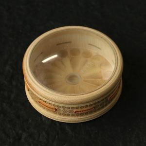 逸品上海の名家譚精工が製作した海派には釘付けの老玉竹大万体鳴虫箱竹虫具がはめ込まれている
