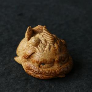 の名家李小双純が手彫りで釘付けにした「窮奇」手彫りの竹彫りの小神獣