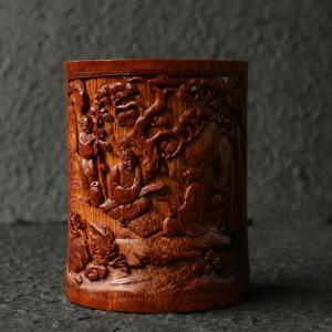 川派の名家伍再娟純の手彫り「松下対局」図老玉竹筆立て