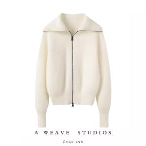 セーラー服 ふわもこジップアップハイネックセーターの商品画像