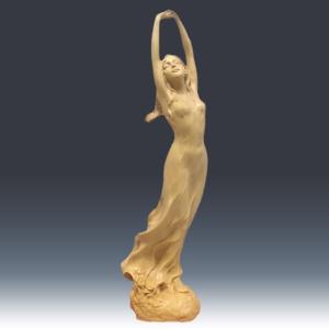 くす一木彫 彫刻 雄牛像 白木仕上げ 高さ約33cm 〜逞しい雄牛を台座