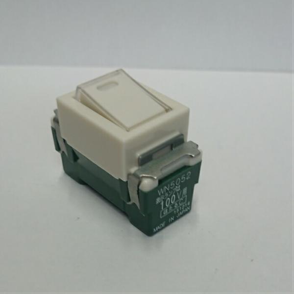 パナソニック WN5052フルカラー埋込ほたるスイッチＣ（３路）