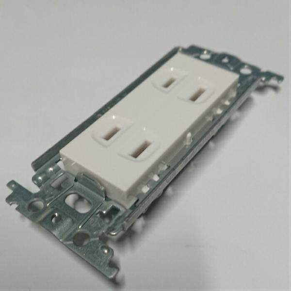 パナソニック　コスモシリーズワイド21　ＷＴＦ１５０２ＷＫ（10個）埋込ダブルコンセント（金属枠付）