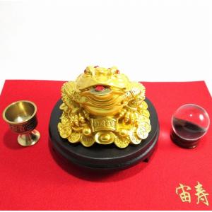 蛙 置物 蛙の置物 風水 水杯 水晶付き 人工水晶 丸台座付き インテリア 金運 財運 銭蛙 カラー 色 金 銅 古銭付き 樹脂 送料無料 3点セット