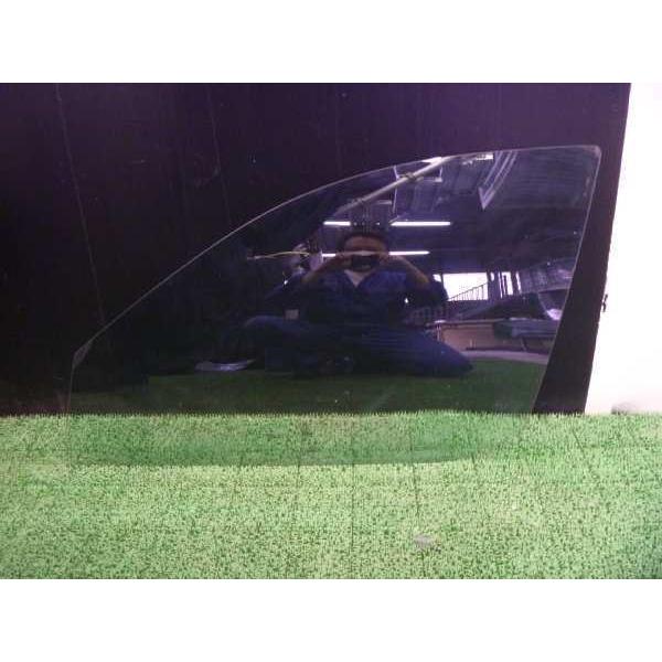 【230259】平成12年  フォルクスワーゲンゴルフ  1JAPK 左前ドアガラス