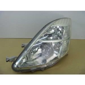 トヨタ（TOYOTA） アイシス 前期 ヘッドライト左右 HID ANH10/15