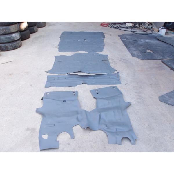 ★(253219)平成20年 ミニキャブ U61V フロアーマット一台分 7271A005HA