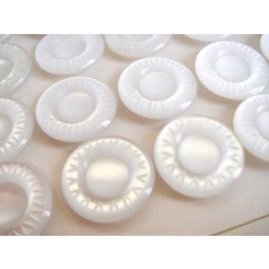 プラスチックボタン 白 4個セット フランス アンティーク釦 可愛い パールホワイト