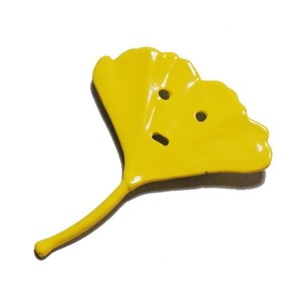 イチョウの葉ブローチ