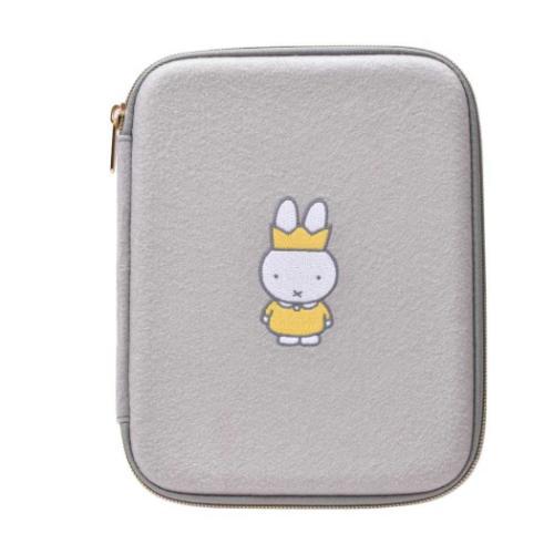 ミッフィー ディックブルーナ 絵本キャラクター パスポートケース PUPU FELT ププフェルト ...