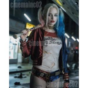 マーゴット・ロビー/『スーサイド・スクワッド』バット持ちウィンク