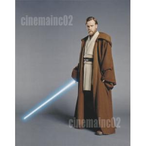 『スター・ウォーズ/EP2』ライトセーバー持つオビ＝ワン・ケノービ(ユアン・マクレガー)のローブ全身...