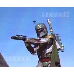 『スター・ウォーズ ジェダイの帰還』銃を構えて狙うボバ・フェットの写真