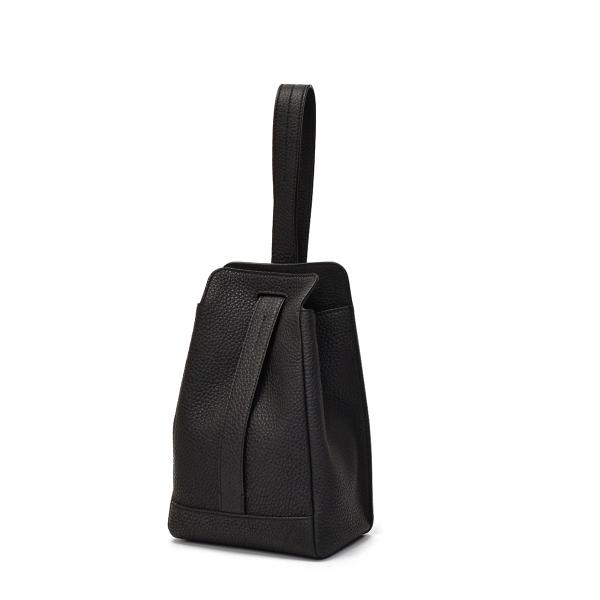 ACATE【アカーテ】2WAYクラッチバッグ NUOVO ナチュラルシュリンクレザーブラック