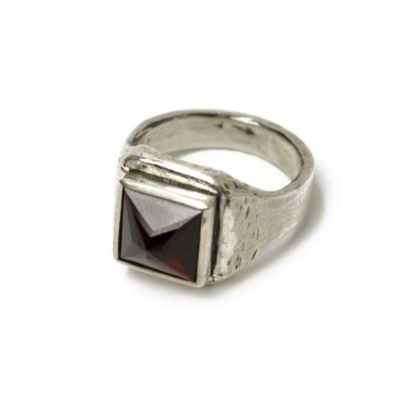 Henson【ヘンソン】 リング SMALL SQUARE RING SILVER（シルバー×レッド...