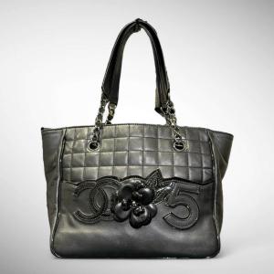 CHANEL (シャネル) カメリア No.5 チェーンレザートートバッグ ブラック