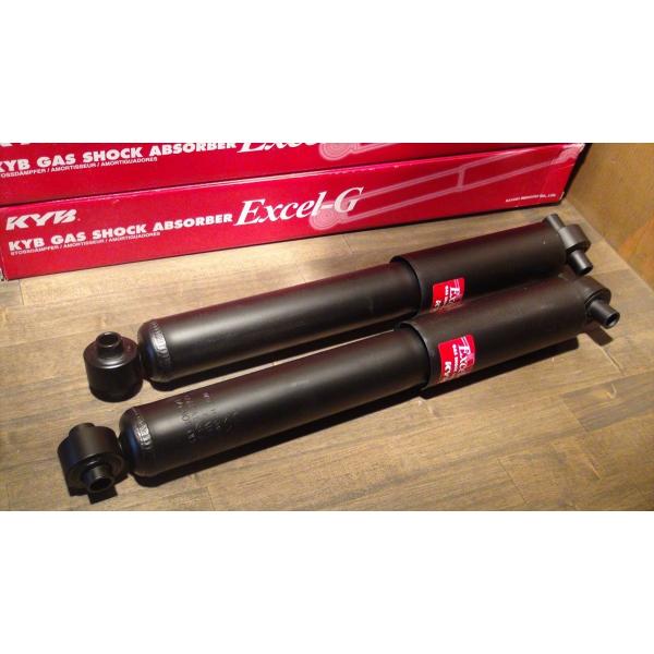 ショックアブソーバー 88-99y KYB 4WD フロント2本SET ノーマル車高 標準 Exce...