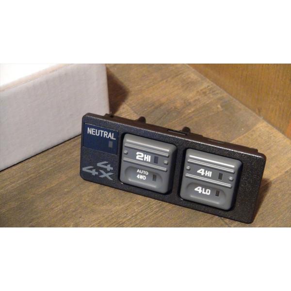 4WDスイッチ 98-99年 社外品 オート4WD用 トランスファー 切り替えボタン AUTO 4W...