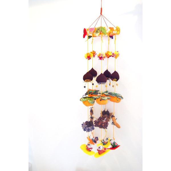 秋の森のつるし飾り