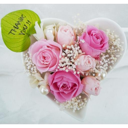 プリザーブドフラワー 送料無料 お祝い 誕生日 枯れない花 ハート プレゼント インテリア 造花 ギ...