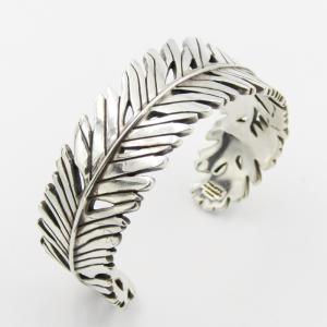 Philippe Audibert フィリップオーディベール バングル リーフ ワイド LEAF BANGLE 葉っぱモチーフ シルバー  中古 50012110｜classic