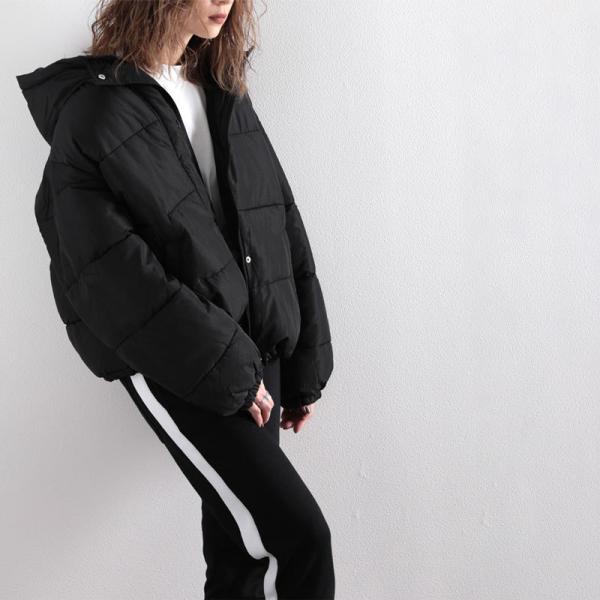 フード付き 軽くて暖かフェイクダウンコート 中綿 アウター ショートコート ジャンパー 夏物 夏コー...