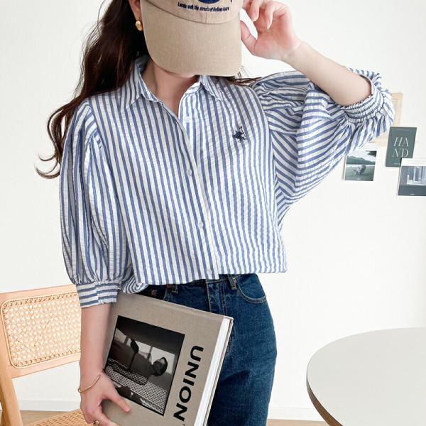 トップス シャツ レディース タック入り たっぷり ボリューム スリーブ 胸 ワンポイント 刺繍 入...