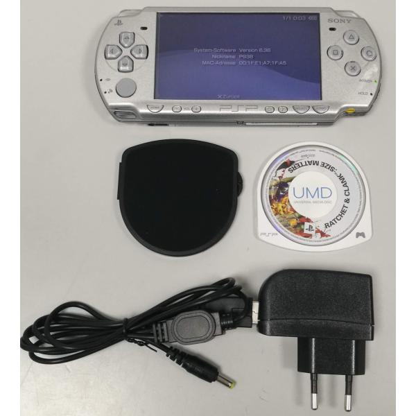 PSP「プレイステーション・ポータブル」 アイス・シルバー (PSP-2000IS) 【メーカー生産...