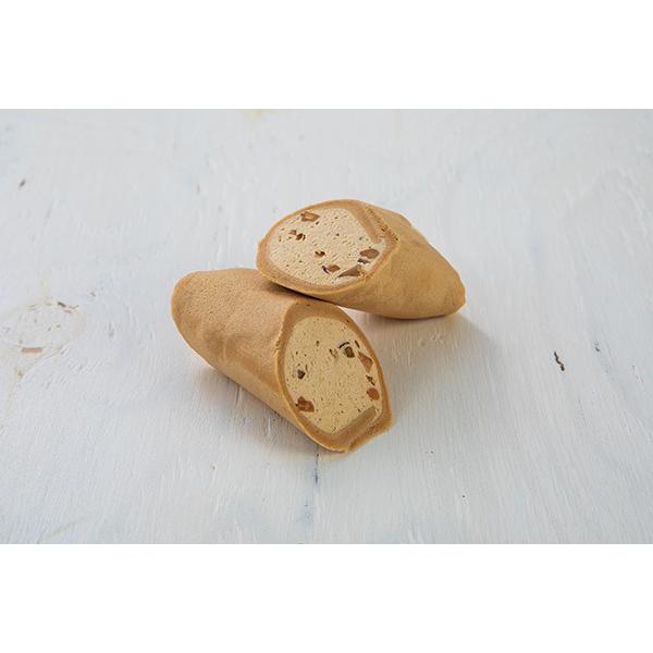 もちもちロール　４種のナッツのキャラメリーゼ