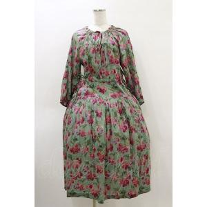 Jane Marple Dans Le Salon / Winter cherries drawst...